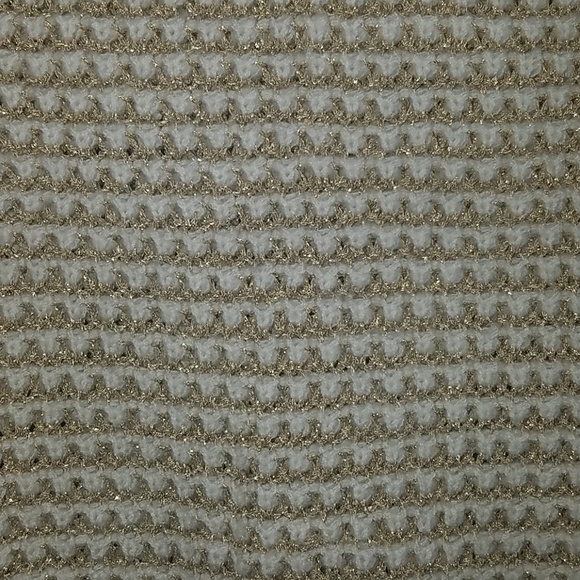 Abercrombie and Fitch Cropped Sweater - Picture 5 of 5